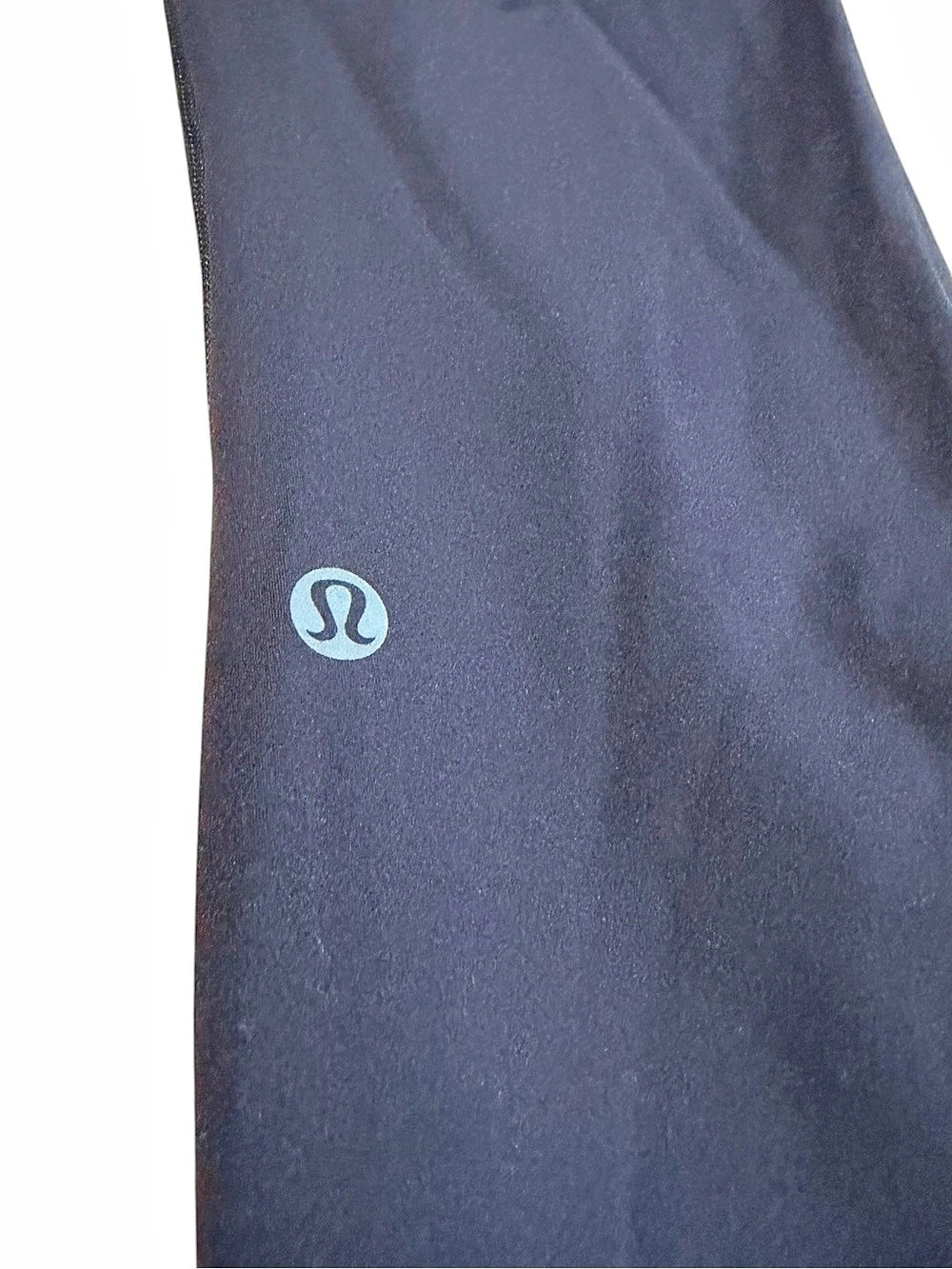 Lululemon Fast and Free High-Rise Tight 28" Pockets | True Navy | Size 6 - Picture 6 of 7